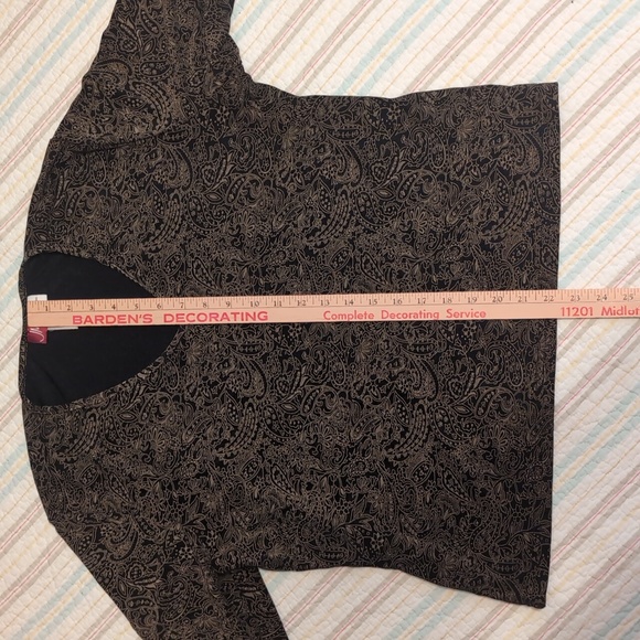 Elegant Black and Gold Women's Top - Picture 4 of 6